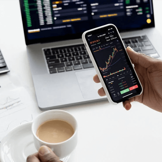 Stride Luxorax - Team of Cryptocurrency Experts