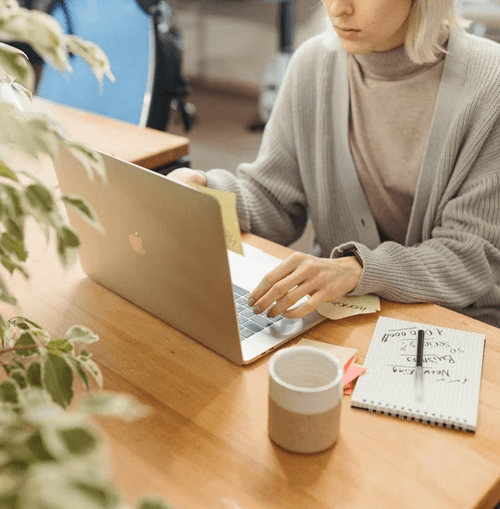 Stride Luxorax support team illustration